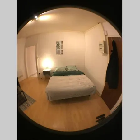 T1 Gare Tgv Spacieux Et Equipe *