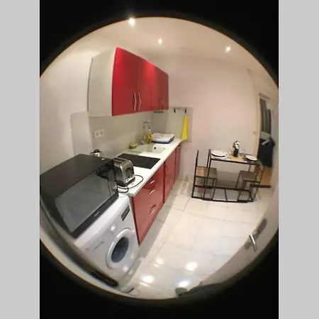 Apartment T1 Gare Tgv Spacieux Et Equipe